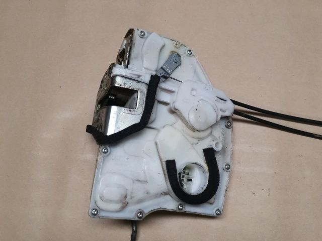 bontott SUZUKI SX4 Jobb első Ajtózár Motor