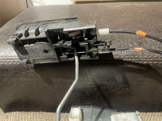 bontott SUZUKI SX4 Jobb első Ajtózár