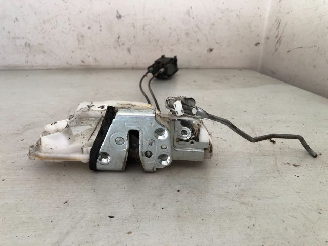 bontott SUZUKI SX4 Jobb első Ajtózár