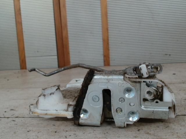 bontott SUZUKI SX4 Jobb első Ajtózár