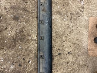 bontott SUZUKI SX4 Jobb első Belső Küszöb Burkolat