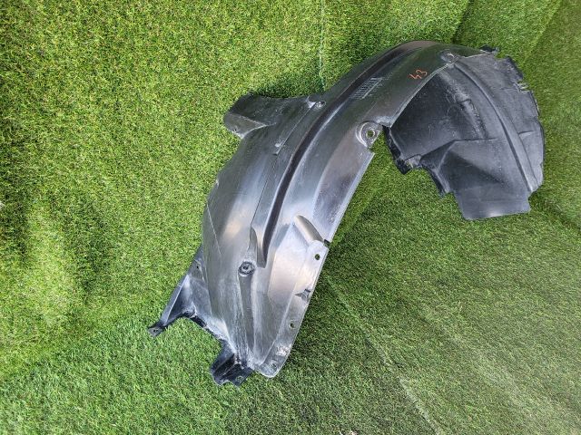 bontott SUZUKI SX4 Jobb első Dobbetét (Kerékjárati, Műanyag)