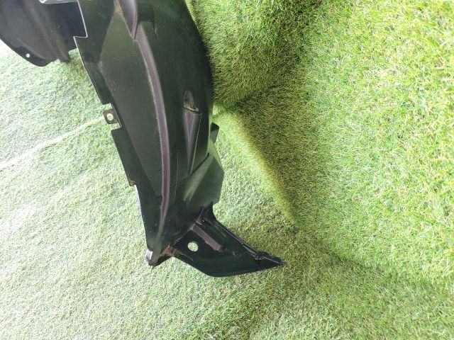 bontott SUZUKI SX4 Jobb első Dobbetét (Kerékjárati, Műanyag)