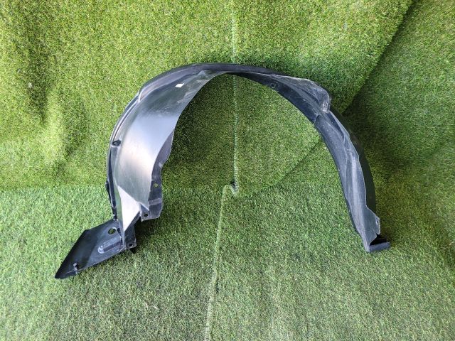 bontott SUZUKI SX4 Jobb első Dobbetét (Kerékjárati, Műanyag)