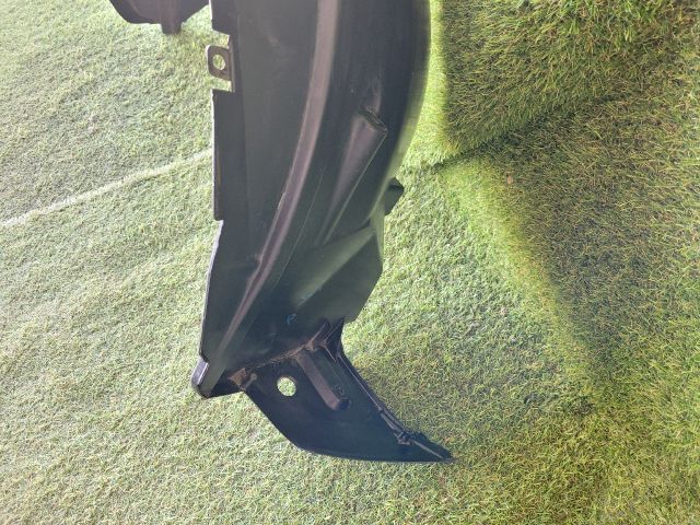 bontott SUZUKI SX4 Jobb első Dobbetét (Kerékjárati, Műanyag)