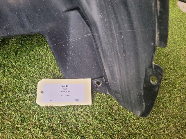 bontott SUZUKI SX4 Jobb első Dobbetét (Kerékjárati, Műanyag)