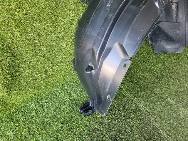 bontott SUZUKI SX4 Jobb első Dobbetét (Kerékjárati, Műanyag)