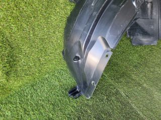 bontott SUZUKI SX4 Jobb első Dobbetét (Kerékjárati, Műanyag)