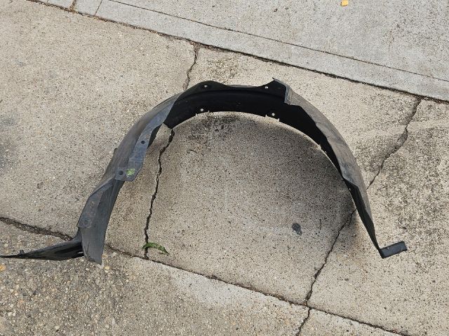 bontott SUZUKI SX4 Jobb első Első Dobbetét (Kerékjárati, Műanyag)