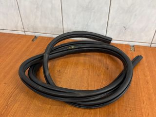 bontott SUZUKI SX4 Jobb első Gumikéder