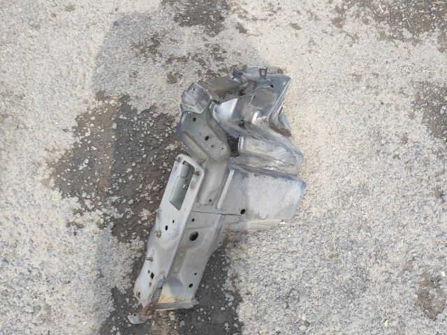 bontott SUZUKI SX4 Jobb első Hossznyúlvány