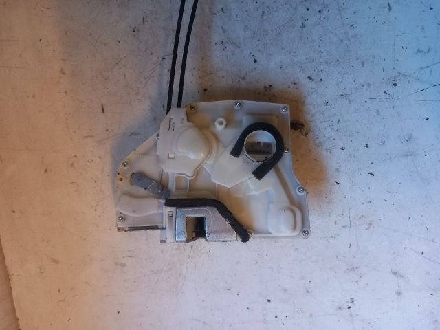 bontott SUZUKI SX4 Jobb első Központizár Motor