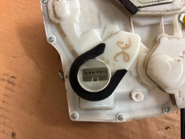 bontott SUZUKI SX4 Jobb első Központizár Motor