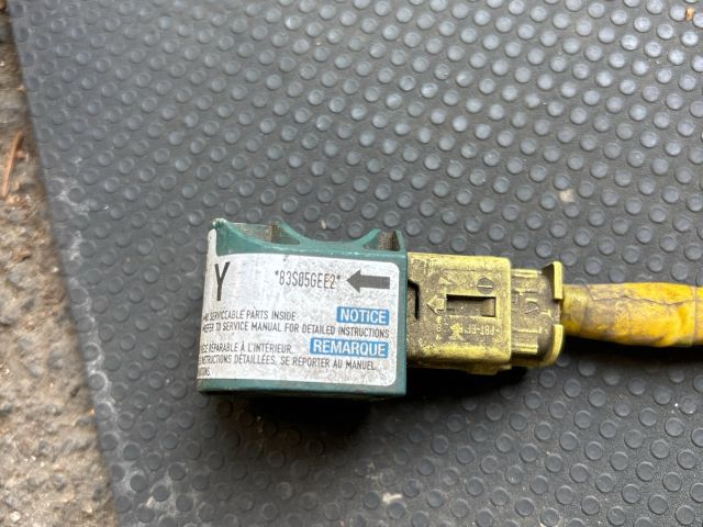 bontott SUZUKI SX4 Jobb első Oldal Ütközés Érzékelő