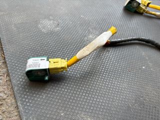 bontott SUZUKI SX4 Jobb első Oldal Ütközés Érzékelő