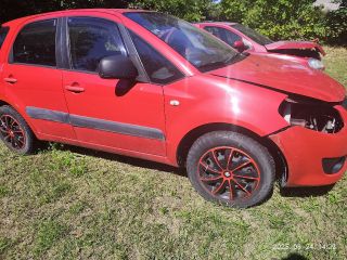 bontott SUZUKI SX4 Jobb első Sárvédő