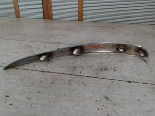 bontott SUZUKI SX4 Jobb Fényszóró Bajusz Díszléc