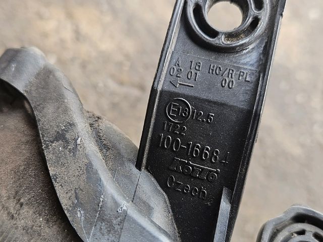 bontott SUZUKI SX4 Jobb Fényszóró