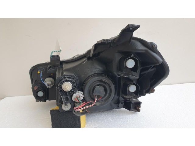 bontott SUZUKI SX4 Jobb Fényszóró