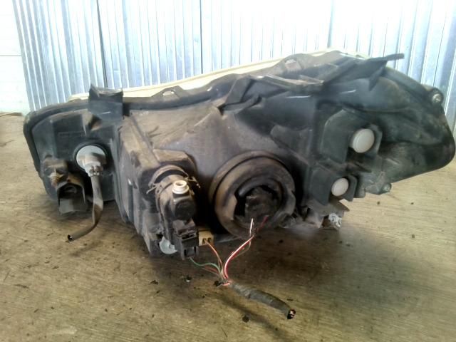 bontott SUZUKI SX4 Jobb Fényszóró