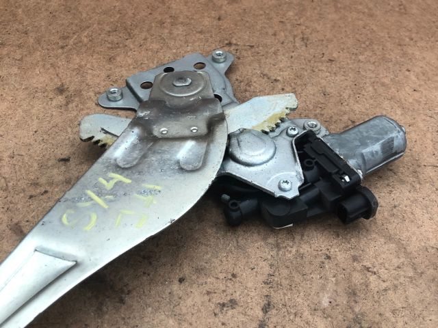 bontott SUZUKI SX4 Jobb hátsó Ablakemelő Szerkezet (Elektromos)