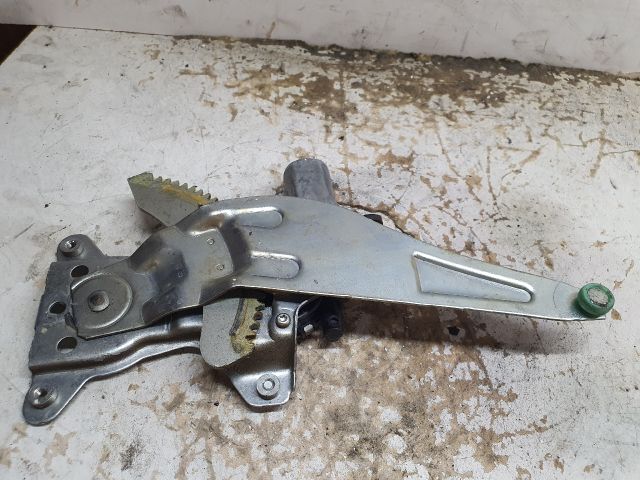 bontott SUZUKI SX4 Jobb hátsó Ablakemelő Szerkezet (Elektromos)