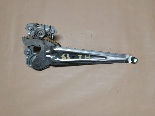 bontott SUZUKI SX4 Jobb hátsó Ablakemelő Szerkezet (Mechanikus)