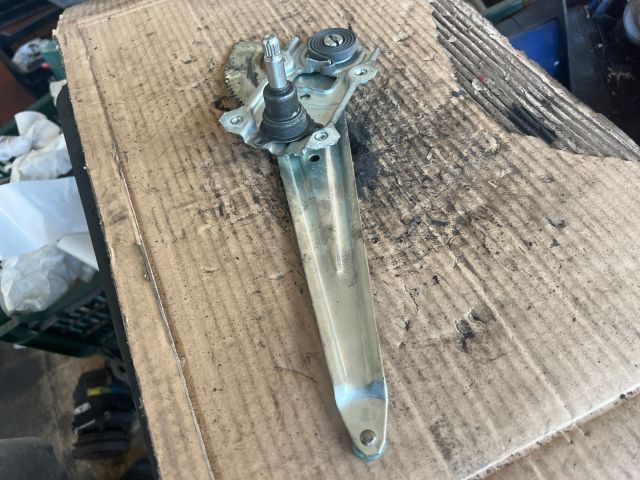 bontott SUZUKI SX4 Jobb hátsó Ablakemelő Szerkezet (Mechanikus)