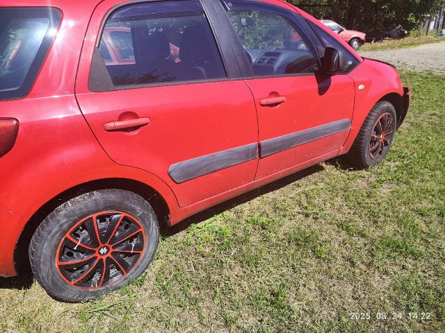 bontott SUZUKI SX4 Jobb hátsó Ajtó Kárpit
