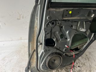 bontott SUZUKI SX4 Jobb hátsó Ajtó (Üres lemez)