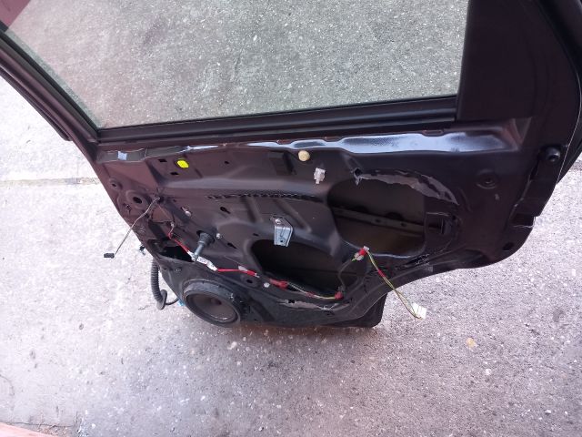 bontott SUZUKI SX4 Jobb hátsó Ajtó (Üres lemez)