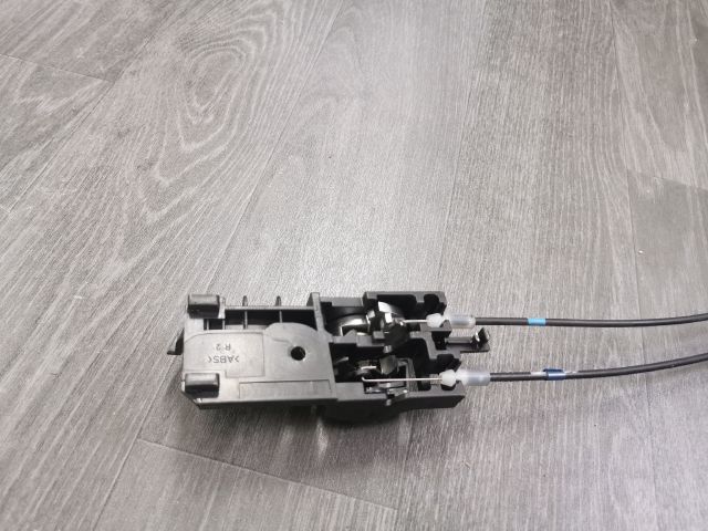 bontott SUZUKI SX4 Jobb hátsó Ajtózár