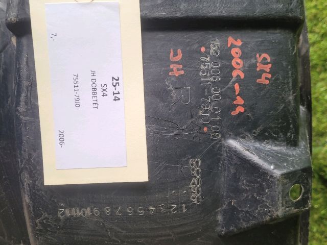 bontott SUZUKI SX4 Jobb hátsó Dobbetét (Kerékjárati, Műanyag)