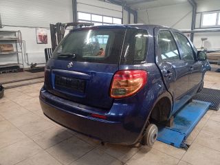 bontott SUZUKI SX4 Jobb hátsó Dobbetét (Kerékjárati, Műanyag)