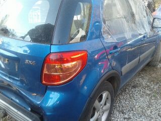 bontott SUZUKI SX4 Jobb hátsó Fixüveg (Ajtóban)