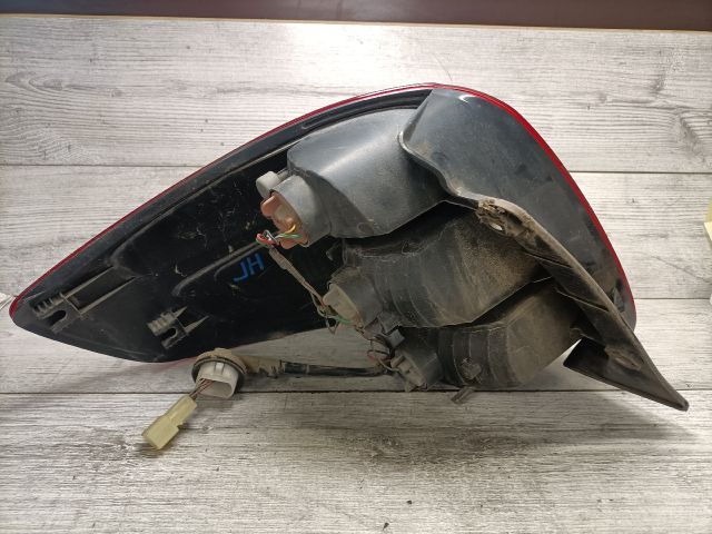 bontott SUZUKI SX4 Jobb Hátsó Lámpa