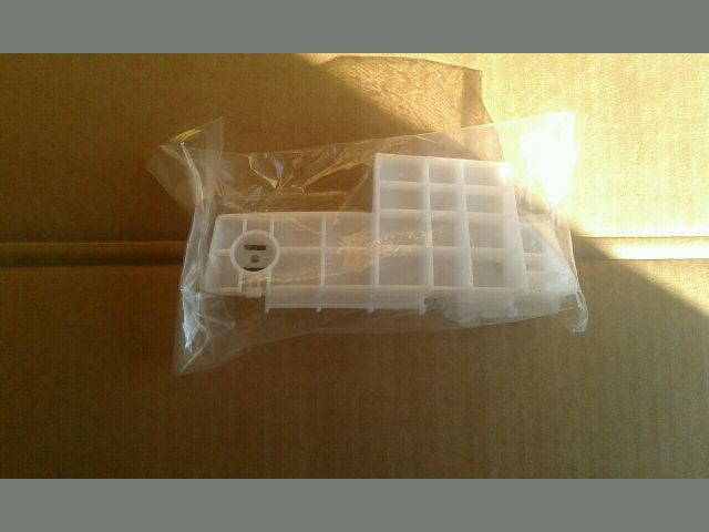 bontott SUZUKI SX4 Jobb hátsó Lökhárító Tartó (Műanyag)