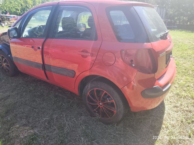 bontott SUZUKI SX4 Jobb hátsó Oldal Lökhárító Tartó (Műanyag)