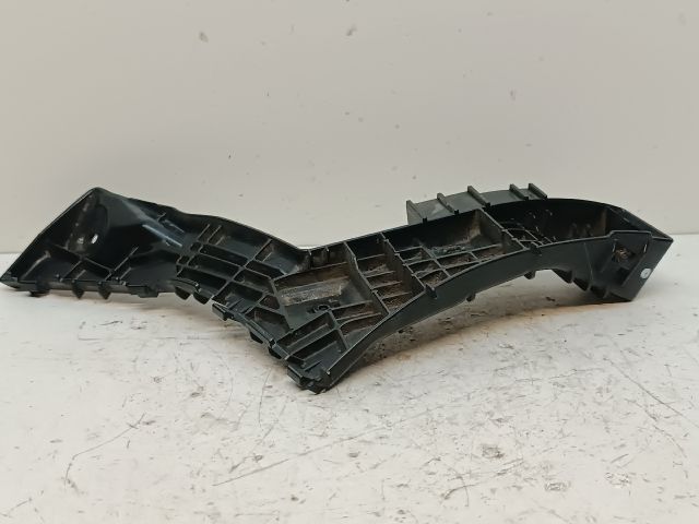 bontott SUZUKI SX4 Jobb hátsó Oldal Lökhárító Tartó (Műanyag)