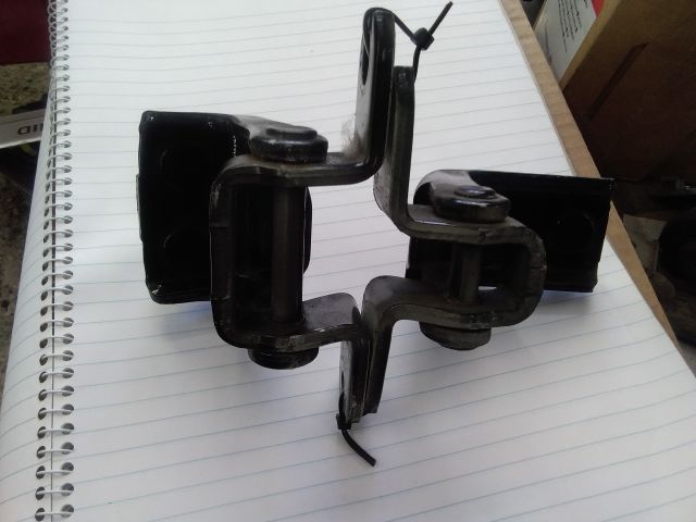 bontott SUZUKI SX4 Jobb hátsó Zsanér