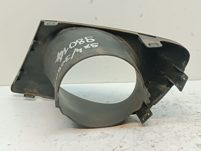 bontott SUZUKI SX4 Jobb Ködfényszóró Lámpakeret