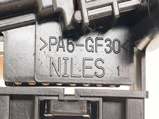 bontott SUZUKI SX4 Jobb Kormánykapcsoló Ablaktörlő