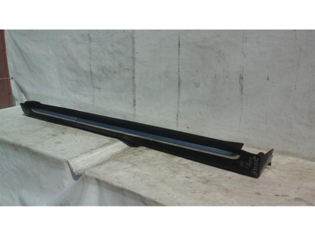 bontott SUZUKI SX4 Jobb Küszöb Légterelő