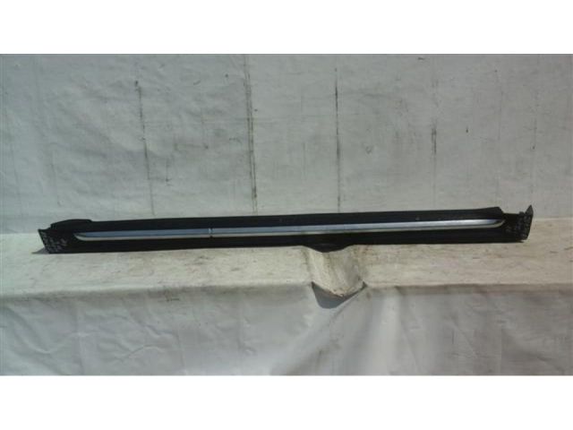 bontott SUZUKI SX4 Jobb Küszöb Légterelő