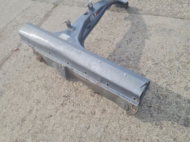 bontott SUZUKI SX4 Jobb Küszöb