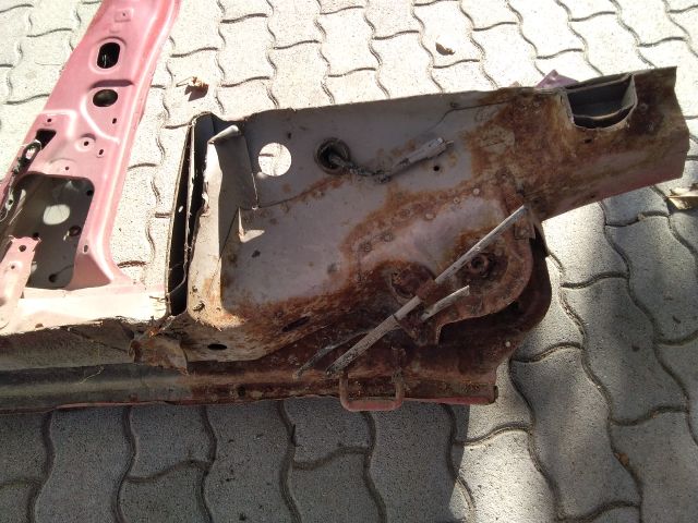 bontott SUZUKI SX4 Jobb Küszöb