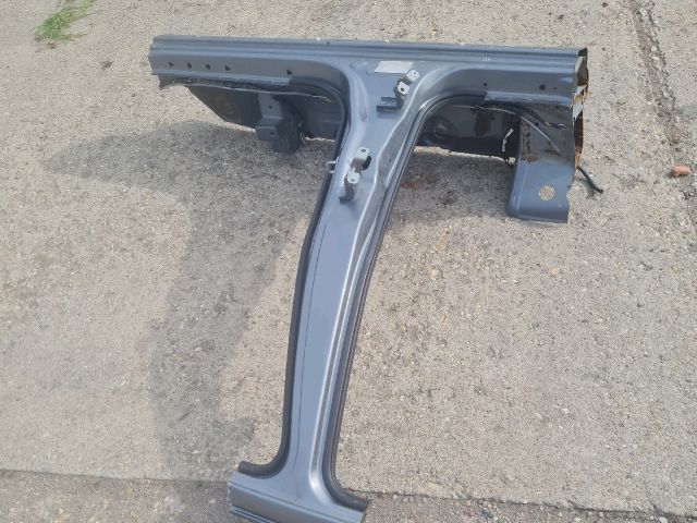 bontott SUZUKI SX4 Jobb Küszöb