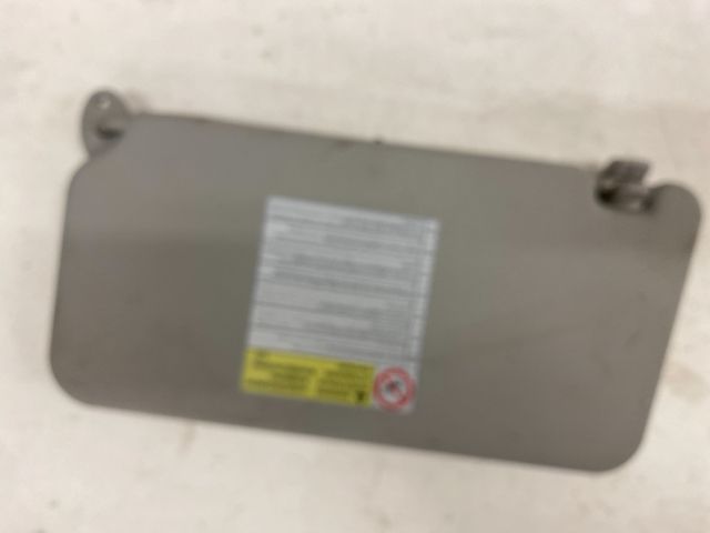 bontott SUZUKI SX4 Jobb Napellenző