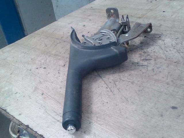 bontott SUZUKI SX4 Kézifék Kar