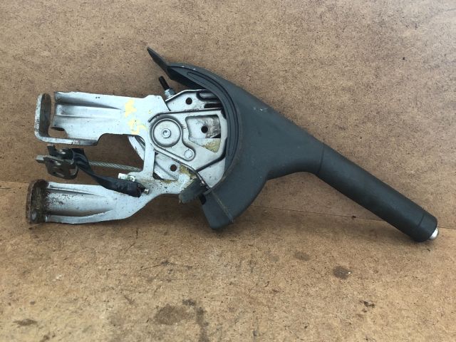 bontott SUZUKI SX4 Kézifék Kar